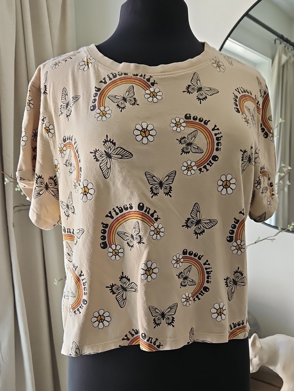 ELECTRIC PINK VTG Women's Good Vibes Only Beige Graphic Tee. Size XL